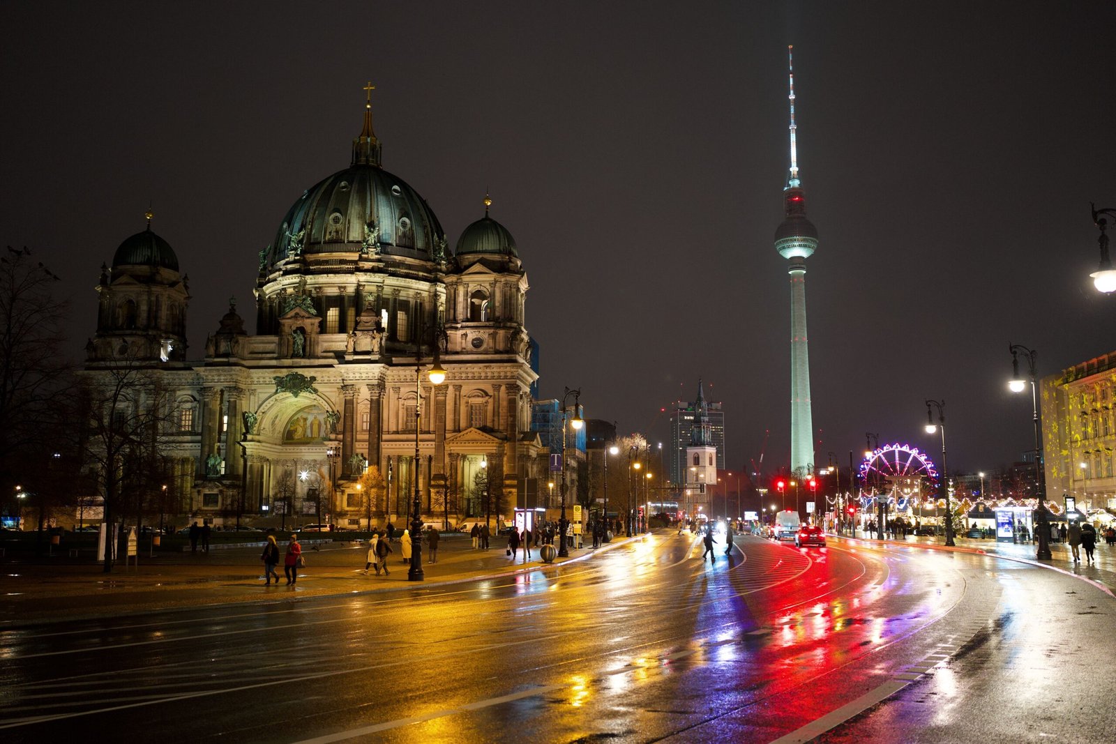 BERLIN'S TECH SCENE: AGILE MOBILE DATA FOR DEVELOPERS AND EUROPEAN TOURISTS