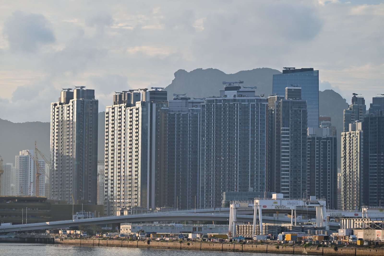 Hong Kong Logistics: Asia's Digital Connectivity (